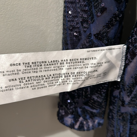 Gorgeous dress - Picture 10 of 11